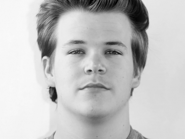 Senior boy; seniors; senior boy; man; head shot; studio light; north tx photographer; pives digital photography